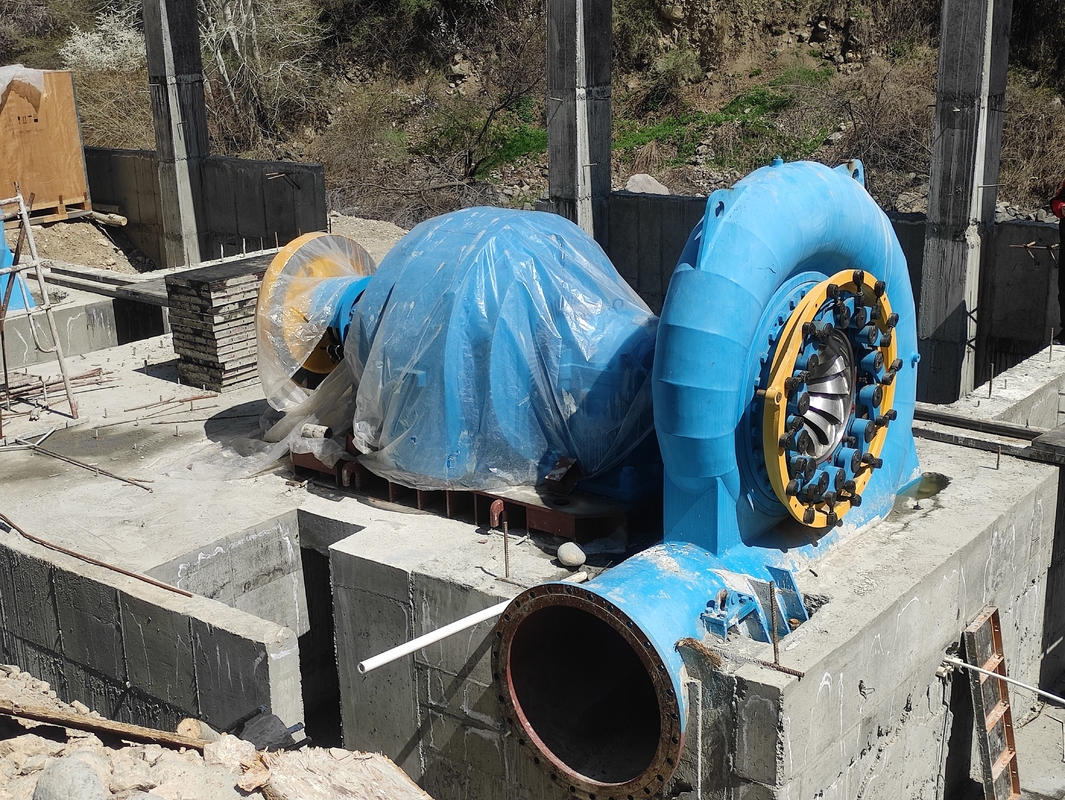 垂直/水平のブラシなし水タービン発電機 450-1000rpm 速度 高効率