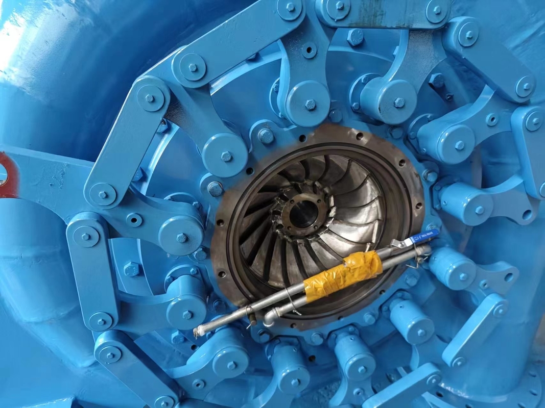 耐久性 5m-500m ウォーターヘッド 水力タービン発電機 50HZ/60HZ周波数で 450-1000rpm