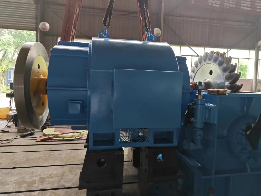 空気または油冷却付きの550t100-1000Aペルトンタービン発電機