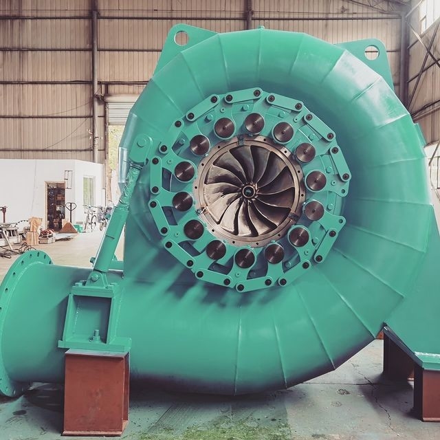 カスタマイズされた色 空気/水冷却 屋外設置のための水力タービン発電機