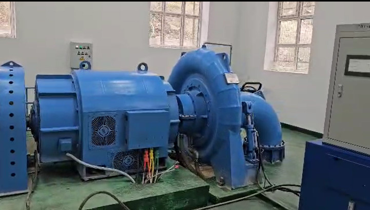400V 定電圧 フランシス 水力タービン 発電機 カスタマイズされた制御・保護システム