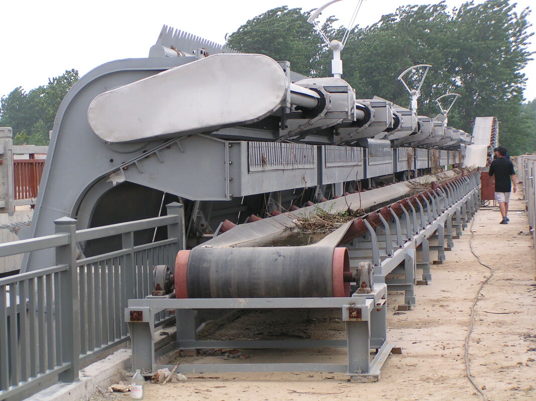 産業用ゴミ箱清掃機 0.40-1000KWの電力と4.5-16mmの厚さで効率的なゴミ除去のために