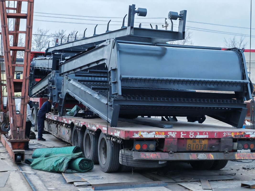 OEM ゴミ箱清掃機 厚さ4.5~16mm 格子間隔0.39~15mm 水取り維持用