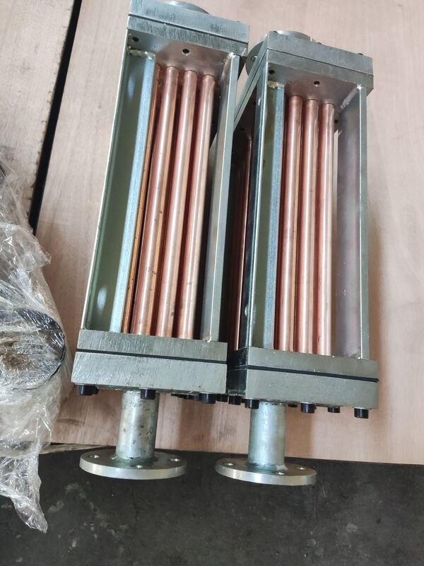 効率 85～93パーセント エアオイルクーラー ブラケット取り付け 最大動作温度 120℃ 油圧システムに最適