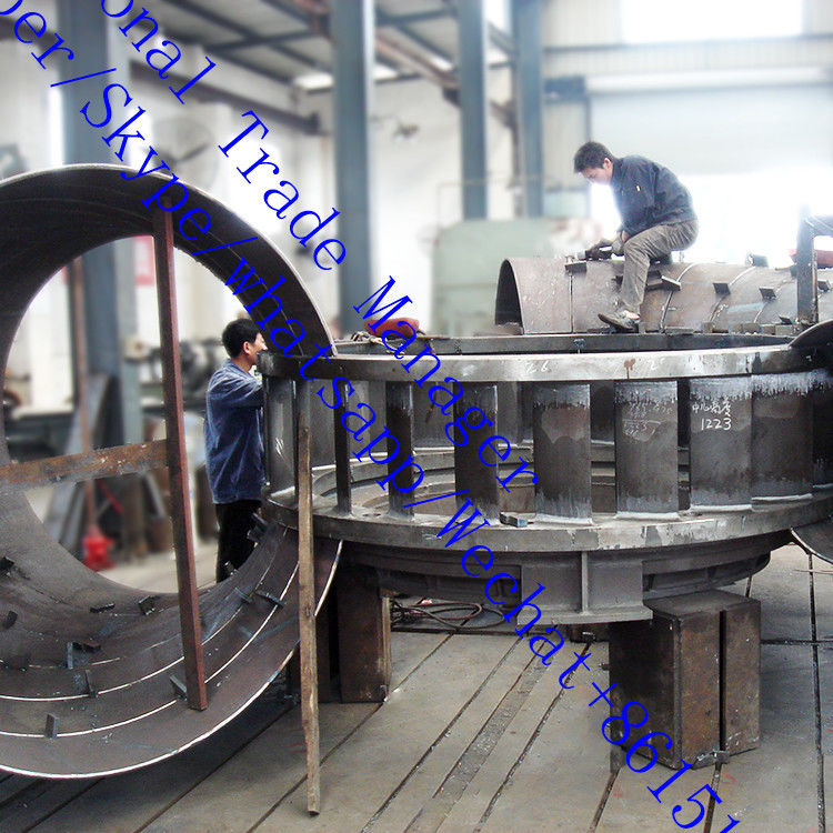 150RPM 1000RPM フランシス 水力タービン発電機 支持流量 3.21〜14.9 M3s 持続可能なエネルギー生産