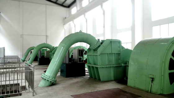 耐久性 鉄製水力タービン発電機 5m-500m 水頭周波数 50/60HZ 発電用