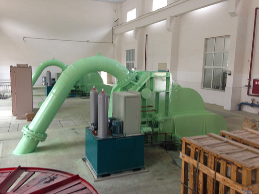 効率性 ペルトンタービン発電機 IP54 定数気/油冷却速度 500-3000r/min